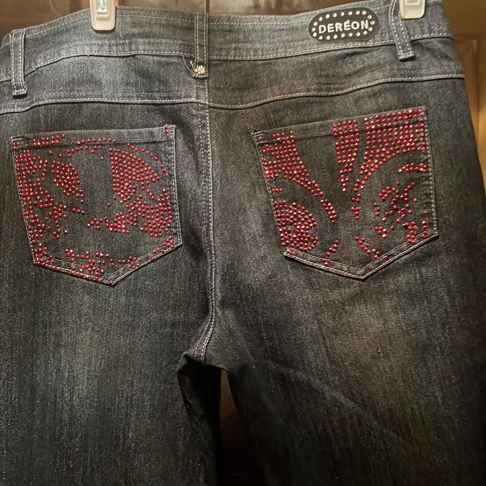 Dereon jeans